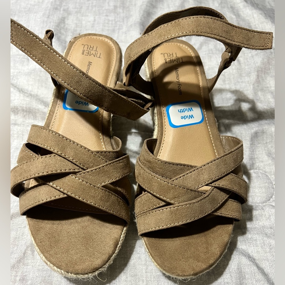 Time and Tru Women's Wedge Heel. Size 7 wide.